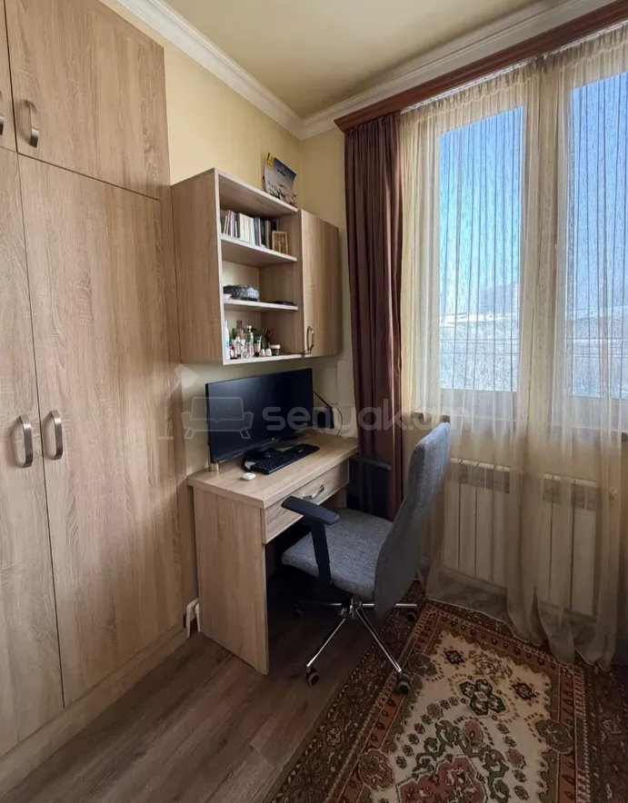 3 Սենյականոց Բնակարան Քարե Շենքում, 65քմ, 5/5 հարկ, Կապիտալ Վերանորոգված