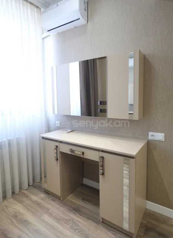 3 Սենյականոց Բնակարան, 71քմ, 8/9 հարկ, Դիզայներական Վերանորոգված, Կահավորված, Արևկող