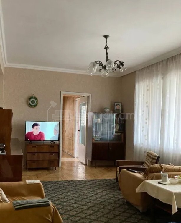 3 Սենյականոց Բնակարան, 77քմ, 7/9 հարկ, Նորմալ Վիճակում