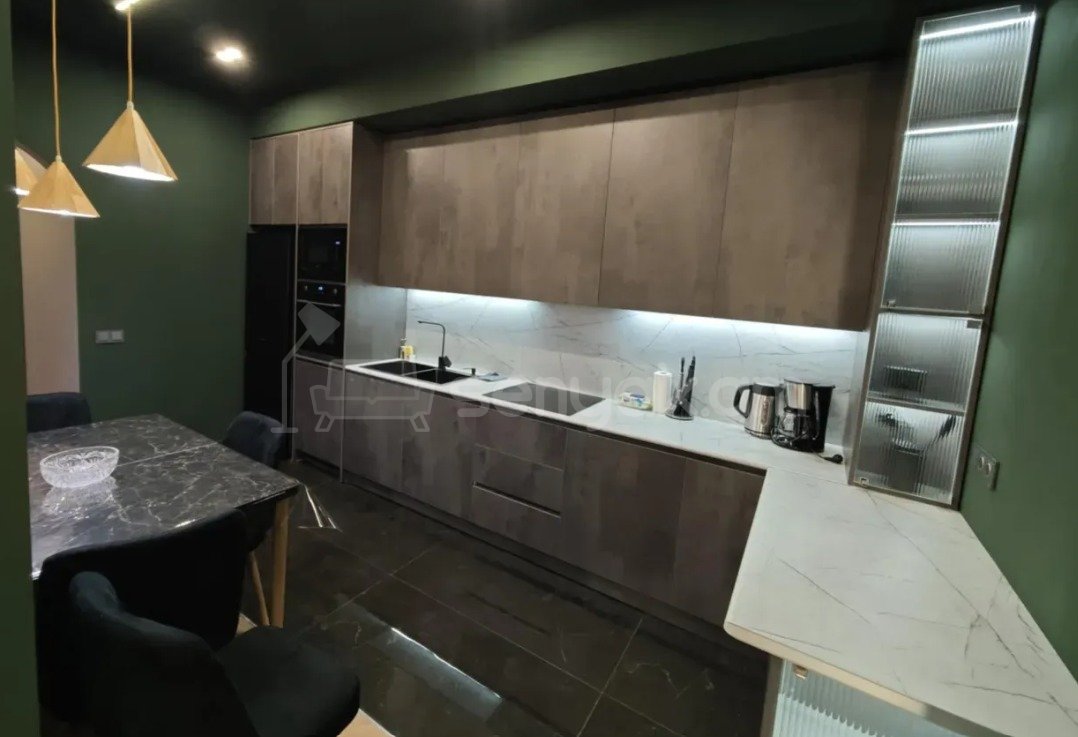 2 Սենյականոց Բնակարան, 78քմ, 8/14 հարկ, Դիզայներական Վերանորոգված, Կահավորված, Արևկող