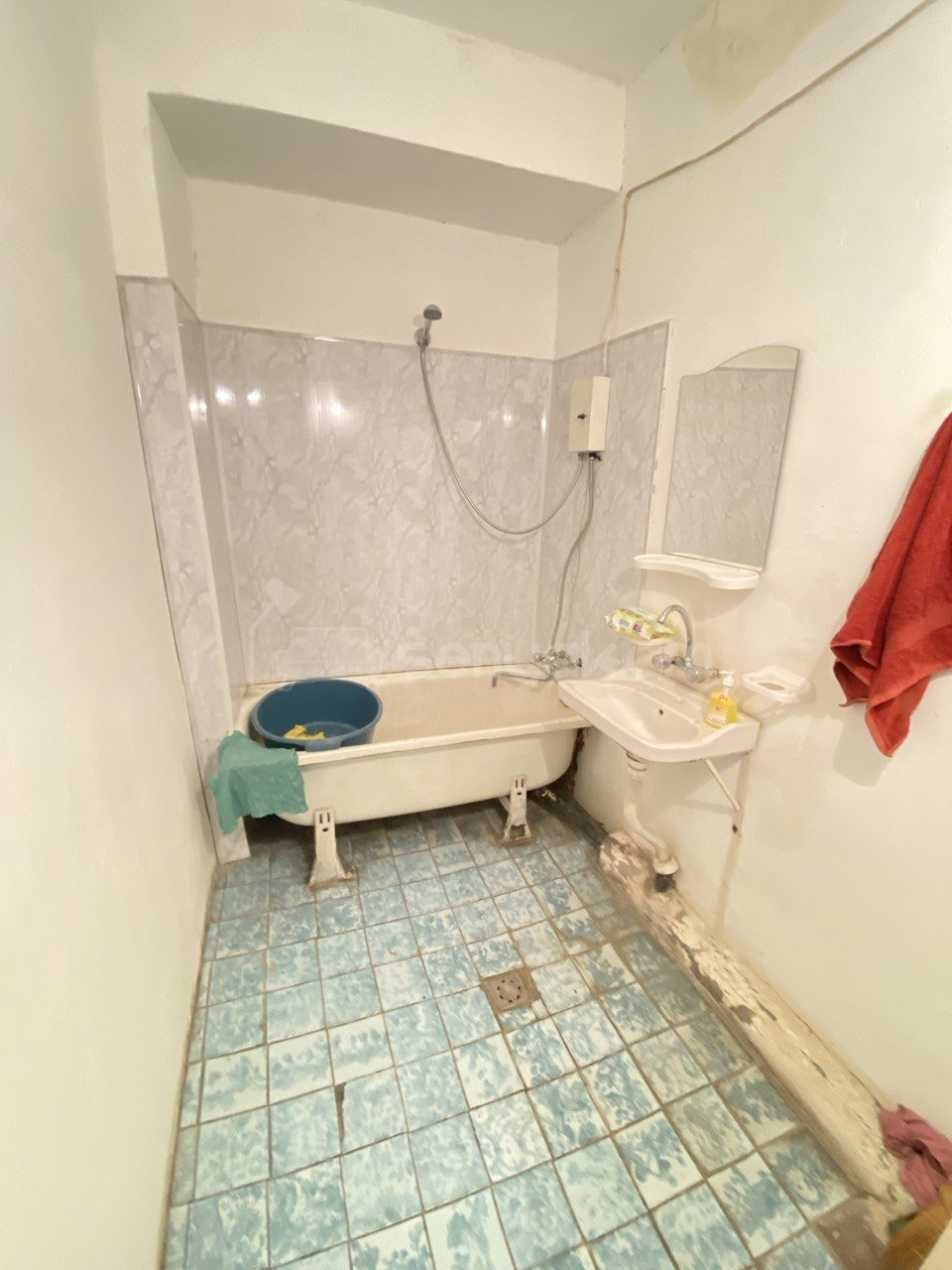 2 Սենյականոց Բնակարան, 65քմ, 3/9 հարկ, Կոսմետիկ Վերանորոգված, Մասամբ Կահավորված