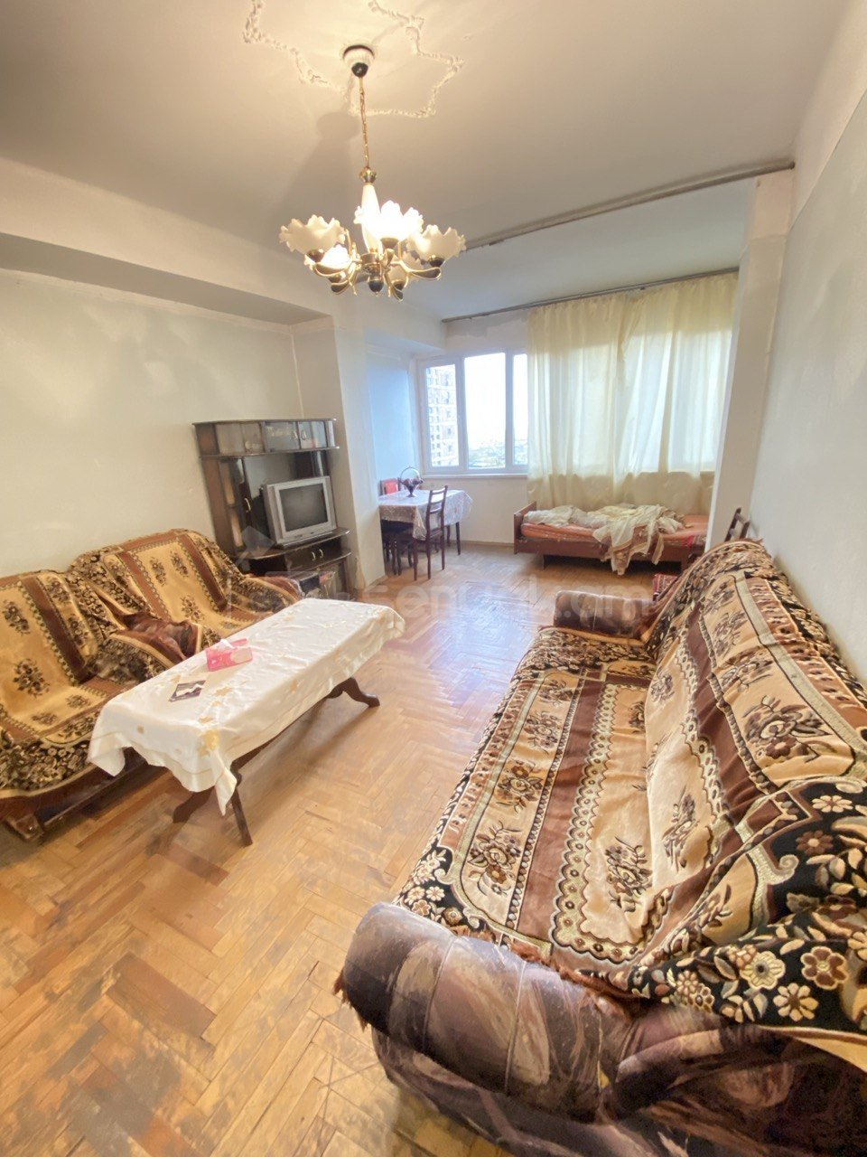 2 Սենյականոց Բնակարան, 65քմ, 3/9 հարկ, Կոսմետիկ Վերանորոգված, Մասամբ Կահավորված