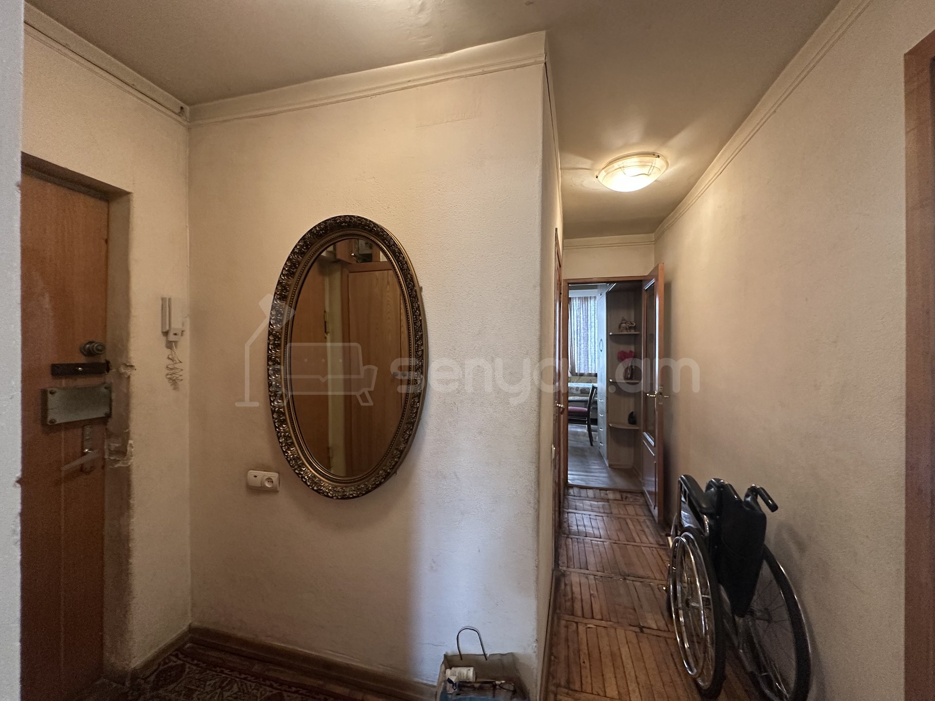 3 Սենյականոց Բնակարան Քարե Շենքում, 75քմ, 2/4 հարկ, Կոսմետիկ Վերանորոգված