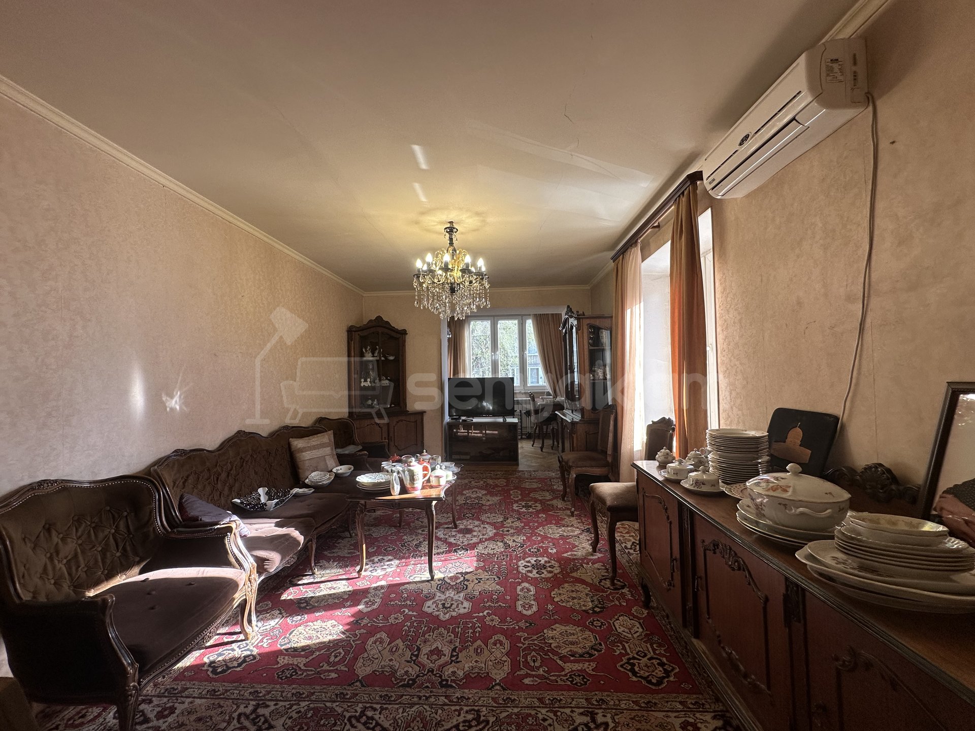 3 Սենյականոց Բնակարան Քարե Շենքում, 75քմ, 2/4 հարկ, Կոսմետիկ Վերանորոգված