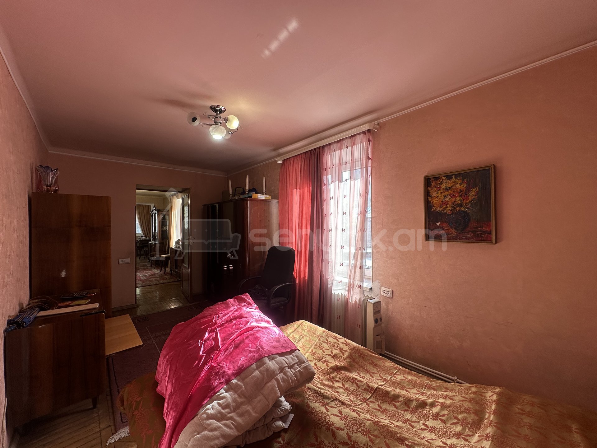 3 Սենյականոց Բնակարան Քարե Շենքում, 75քմ, 2/4 հարկ, Կոսմետիկ Վերանորոգված