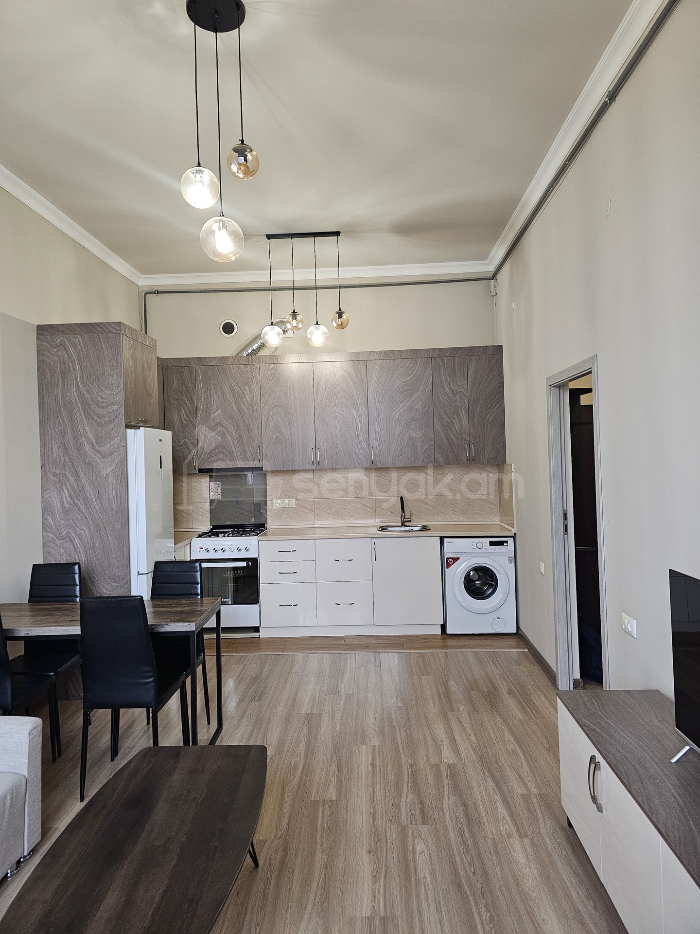 3 Սենյականոց Բնակարան Նորակառույցում, 75քմ, 2/16 հարկ, Կապիտալ Վերանորոգված