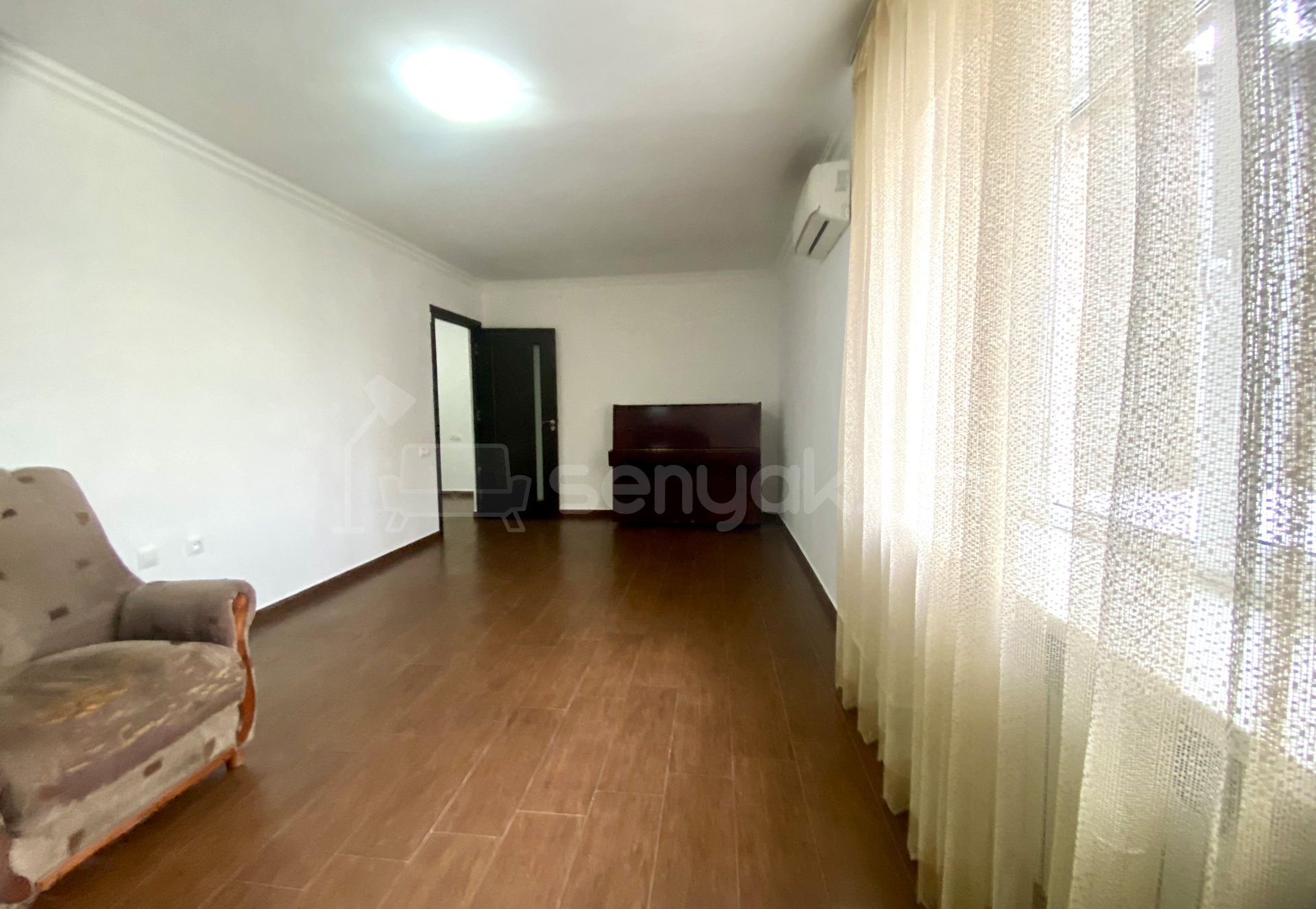 2 Սենյականոց Բնակարան Քարե Շենքում, 72քմ, 6/6 հարկ, Նորմալ Վիճակում