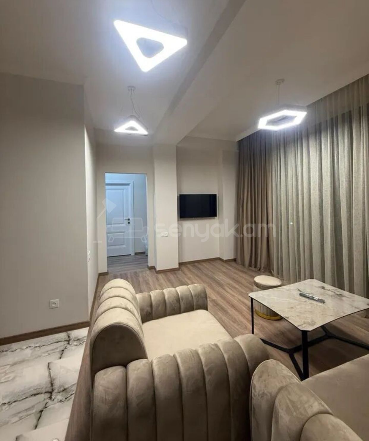 2 Սենյականոց Բնակարան Նորակառույցում, 50քմ, 13/16 հարկ, Կապիտալ Վերանորոգված, Կահավորված, Արևկող