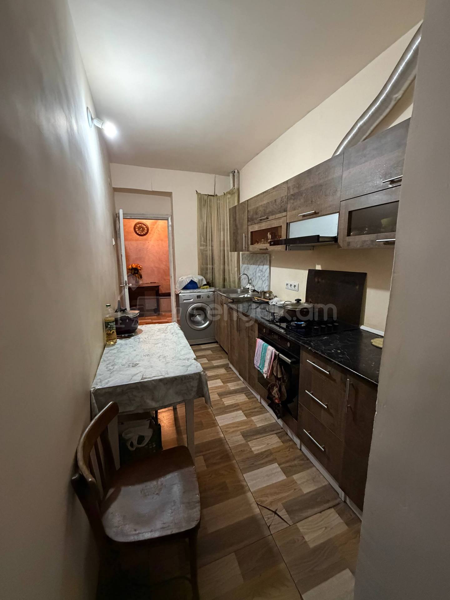 3 Սենյականոց Բնակարան, 82քմ, 6/9 հարկ, Կոսմետիկ Վերանորոգված