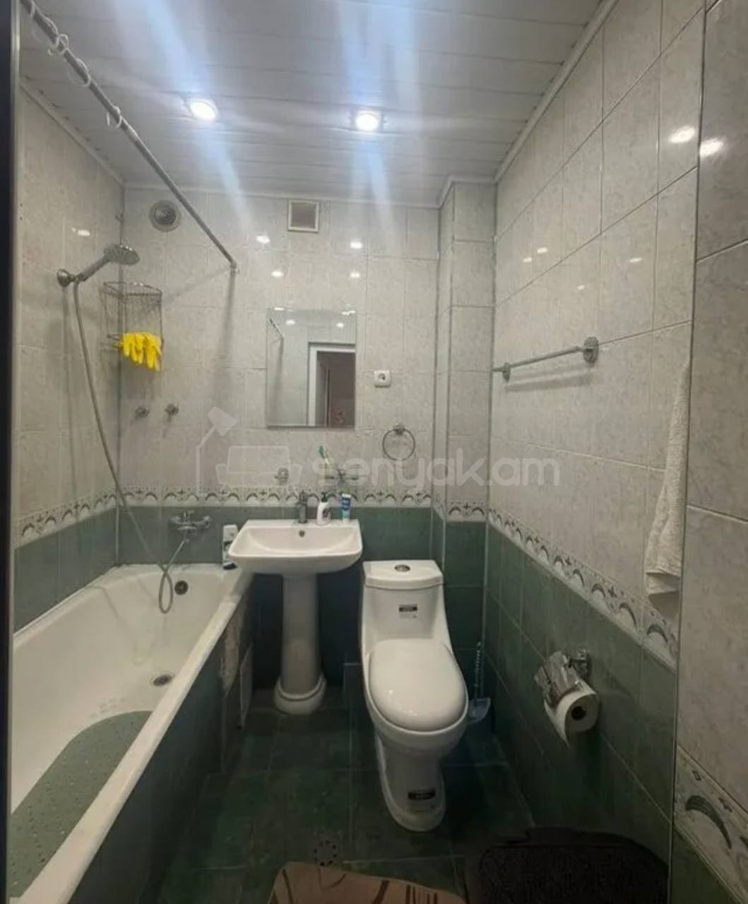 3 Սենյականոց Բնակարան Քարե Շենքում, 56քմ, 1/5 հարկ, Կոսմետիկ Վերանորոգված, Կահավորված