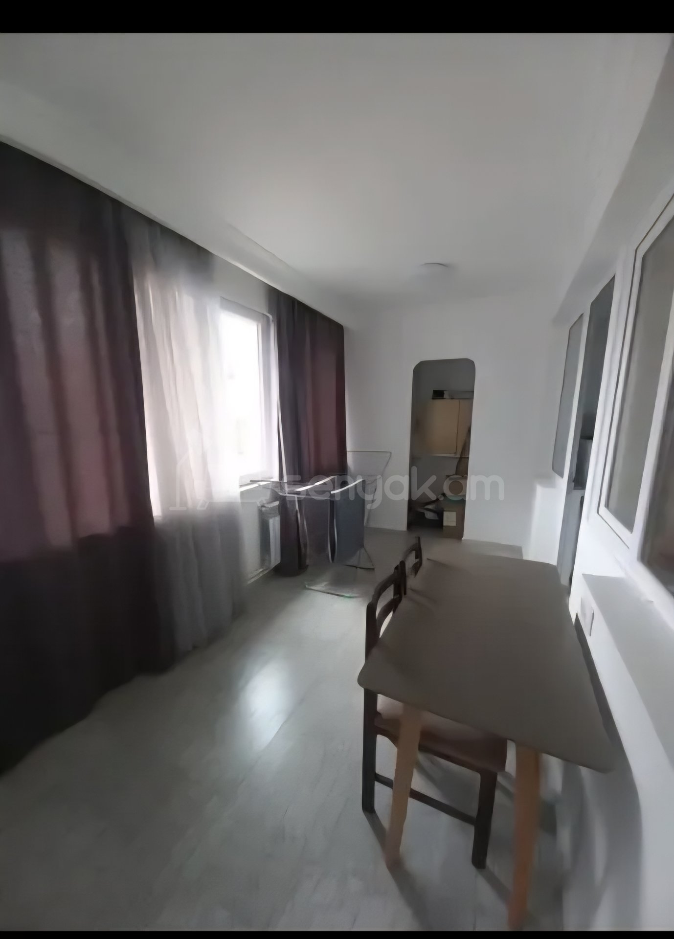 3 Սենյականոց Բնակարան Քարե Շենքում, 94քմ, 16/16 հարկ, Դիզայներական Վերանորոգված, Կահավորված