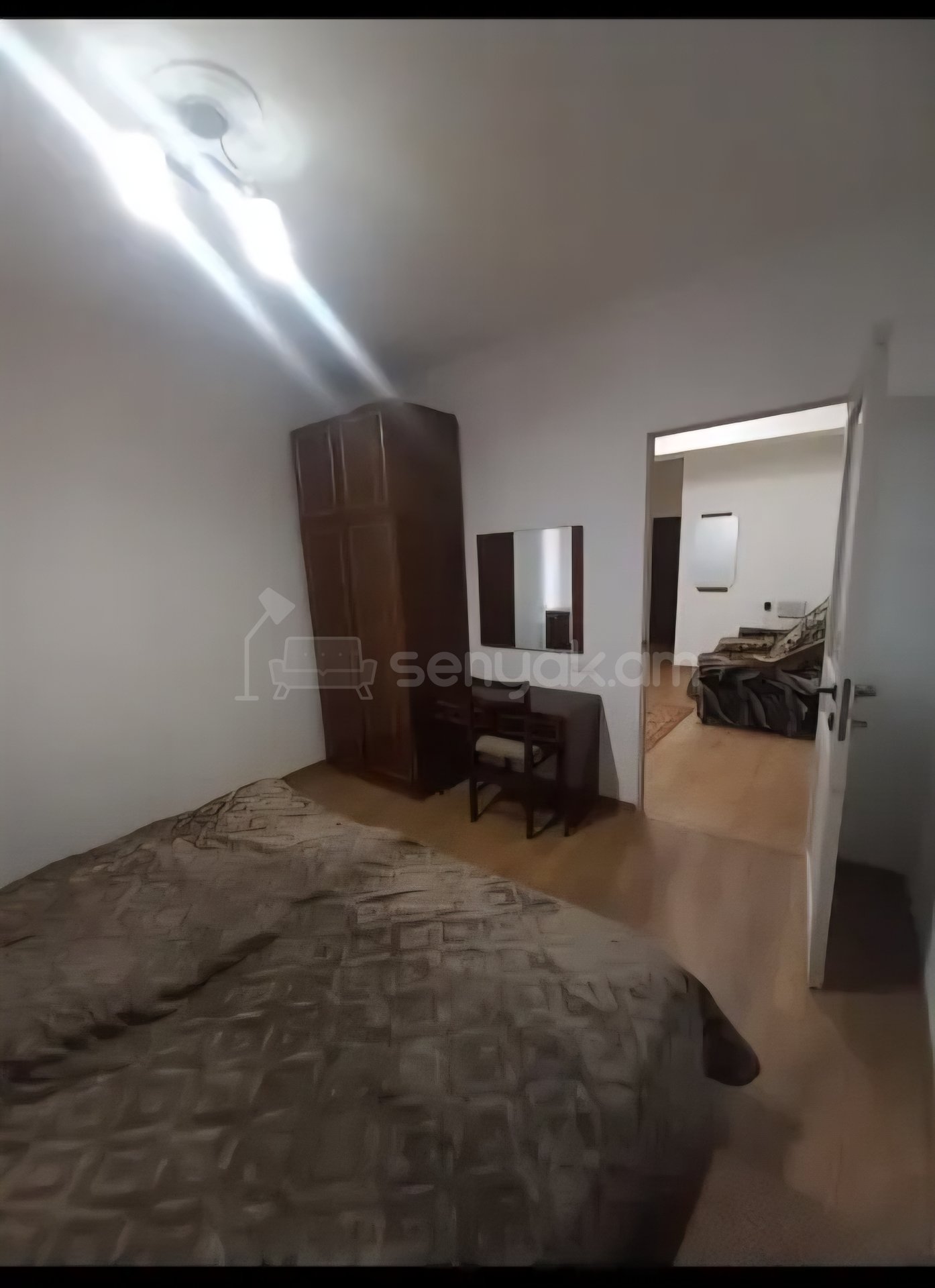 3 Սենյականոց Բնակարան Քարե Շենքում, 94քմ, 16/16 հարկ, Դիզայներական Վերանորոգված, Կահավորված