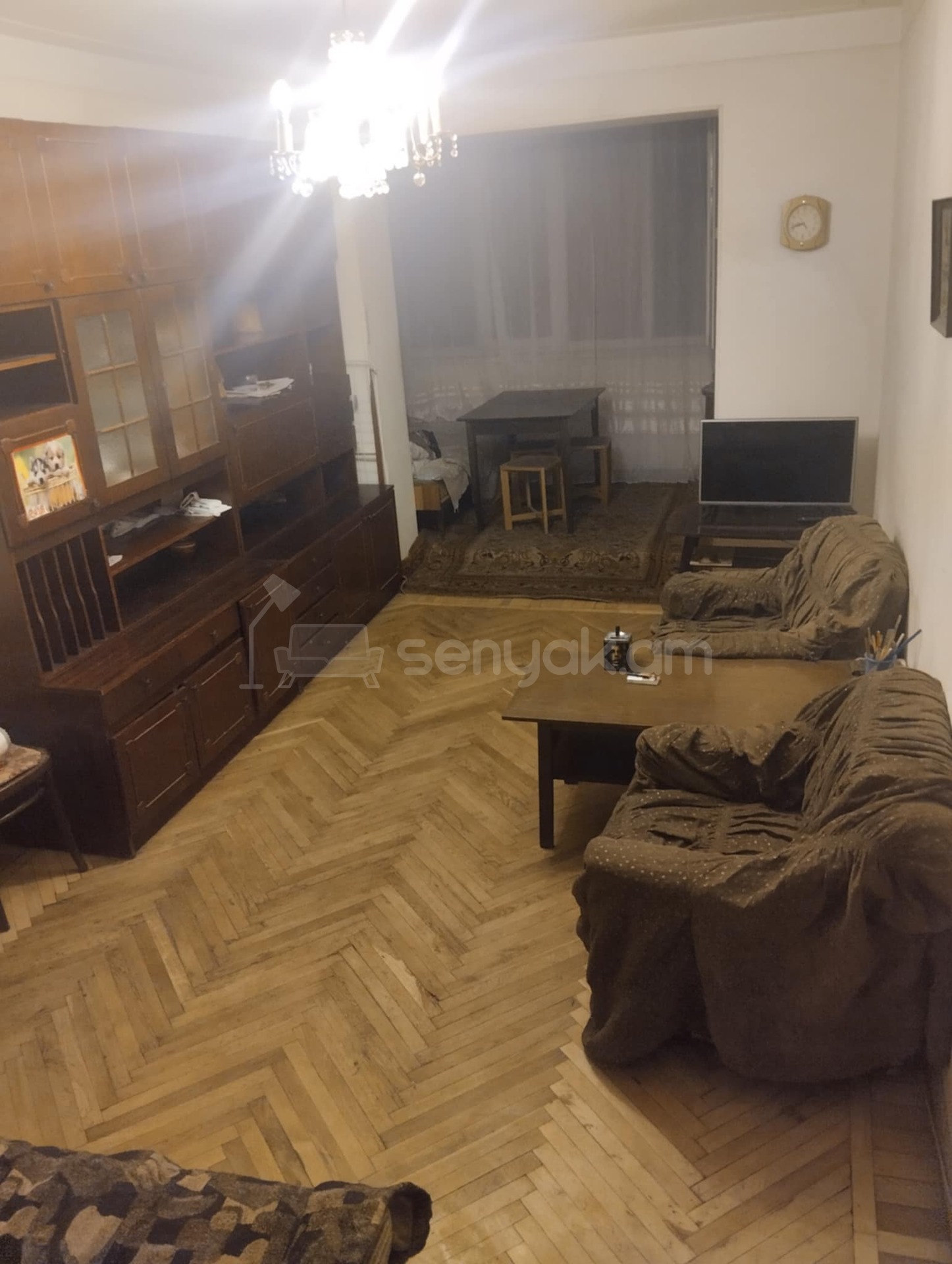 2 Սենյականոց Բնակարան Քարե Շենքում, 45քմ, 4/5 հարկ, Նորմալ Վիճակում, Կահավորված