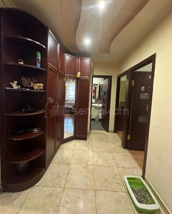 3 Սենյականոց Բնակարան, 72քմ, 1/9 հարկ, Կապիտալ Վերանորոգված