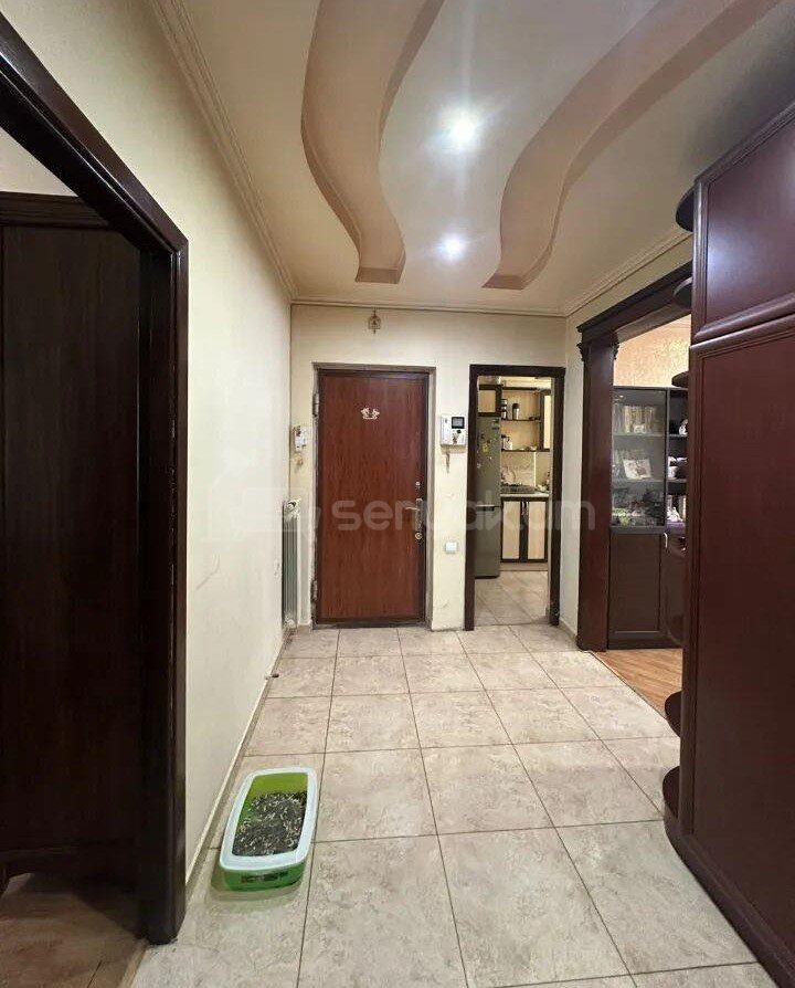 3 Սենյականոց Բնակարան, 72քմ, 1/9 հարկ, Կապիտալ Վերանորոգված