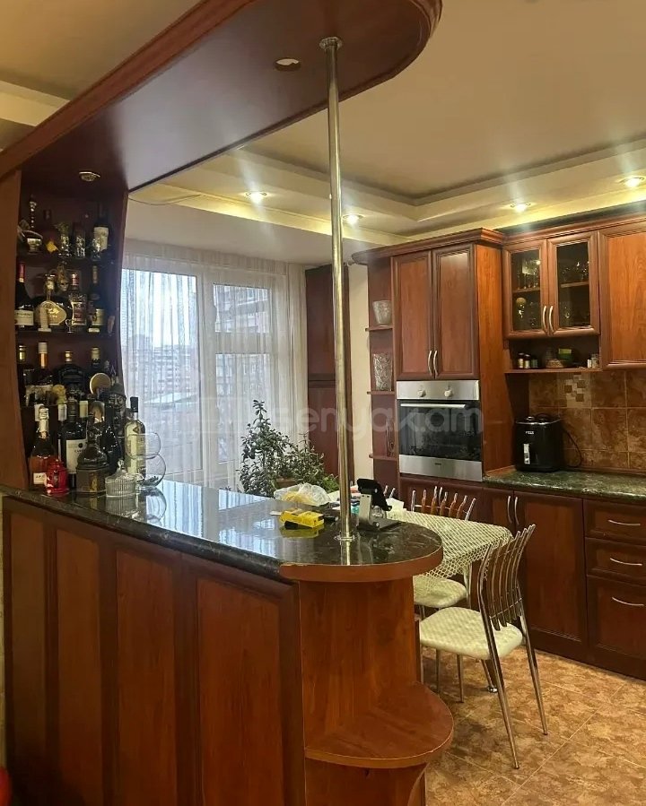 3 Սենյականոց Բնակարան, 90քմ, 4/14 հարկ, Կապիտալ Վերանորոգված