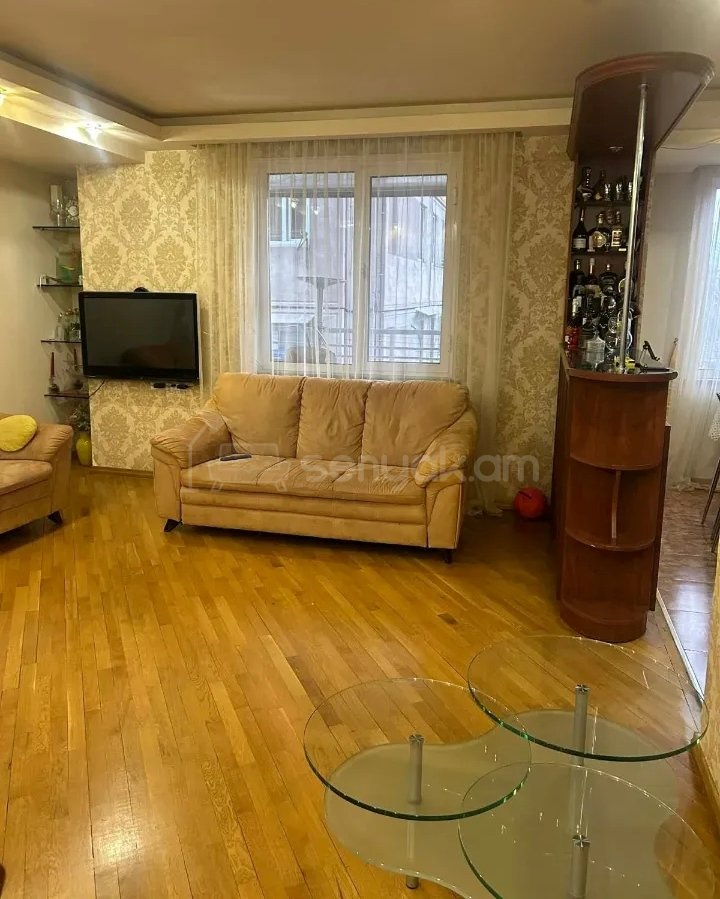 3 Սենյականոց Բնակարան, 90քմ, 4/14 հարկ, Կապիտալ Վերանորոգված