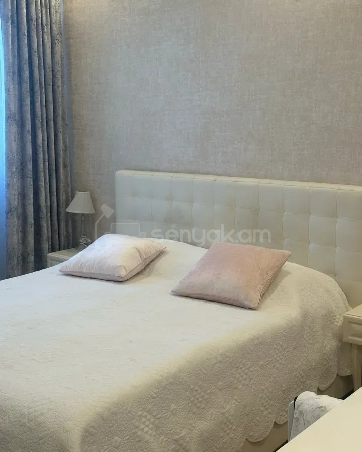 3 Սենյականոց Բնակարան Նորակառույցում, 111քմ, 13/18 հարկ, Դիզայներական Վերանորոգված