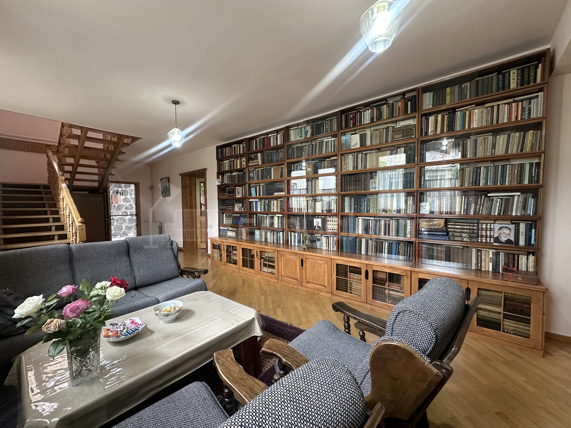 7 Սենյականոց Սեփական Տուն, 240քմ, Կապիտալ Վերանորոգված, Կահավորված