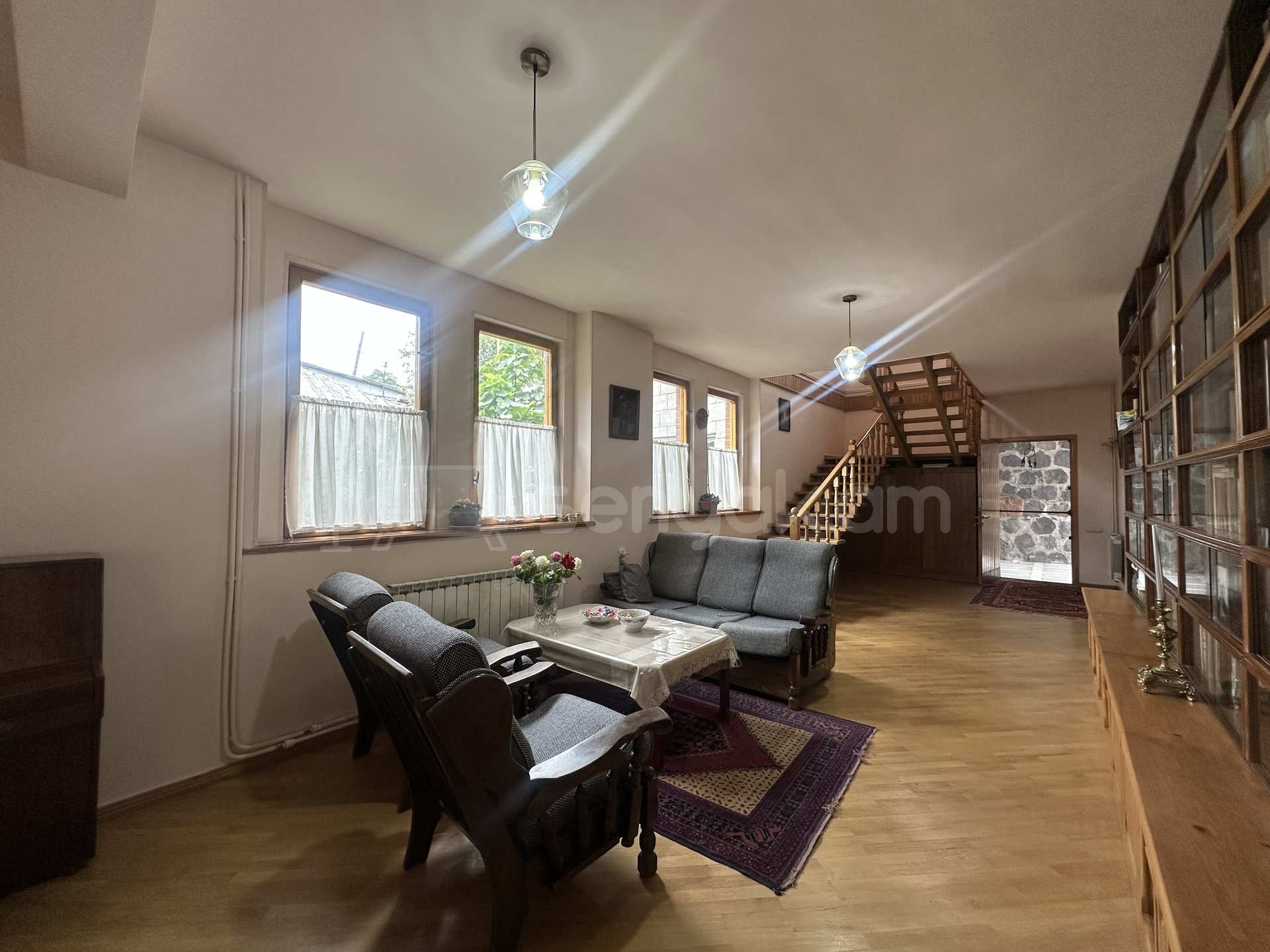 7 Սենյականոց Սեփական Տուն, 240քմ, Կապիտալ Վերանորոգված, Կահավորված