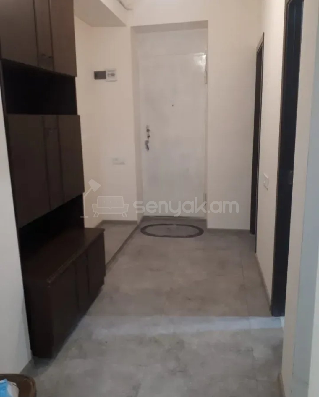 2 Սենյականոց Բնակարան Քարե Շենքում, 50քմ, 3/5 հարկ, Նորմալ Վիճակում, Կահավորված, Արևկող