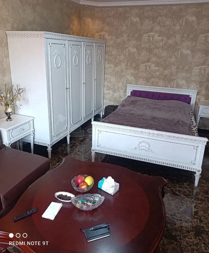 1 Սենյականոց Բնակարան Քարե Շենքում, 31քմ, 3/5 հարկ, Կապիտալ Վերանորոգված