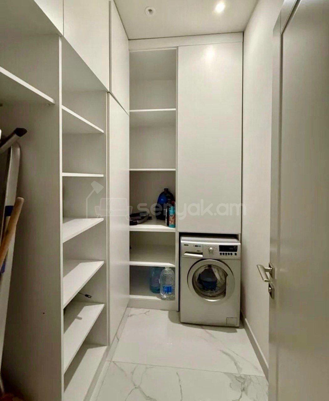 2 Սենյականոց Բնակարան Նորակառույցում, 68քմ, 11/18 հարկ, Դիզայներական Վերանորոգված, Կահավորված