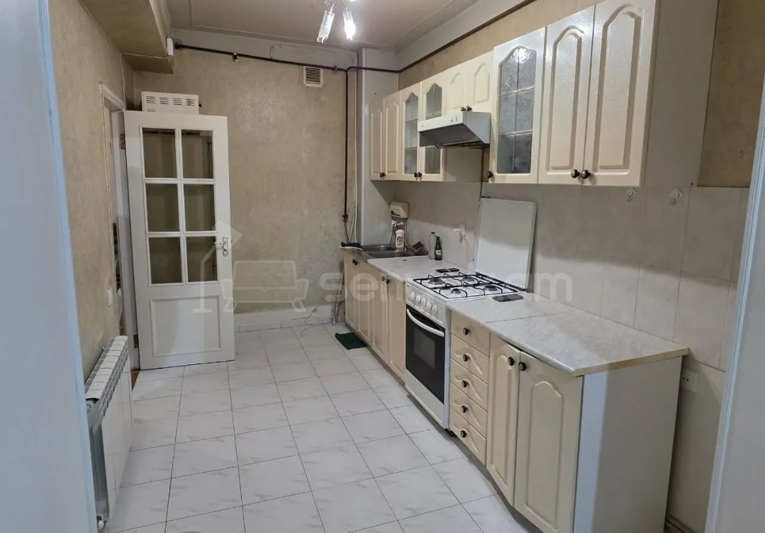 3 Սենյականոց Բնակարան, 76քմ, 8/12 հարկ, Նորմալ Վիճակում, Կահավորված, Արևկող