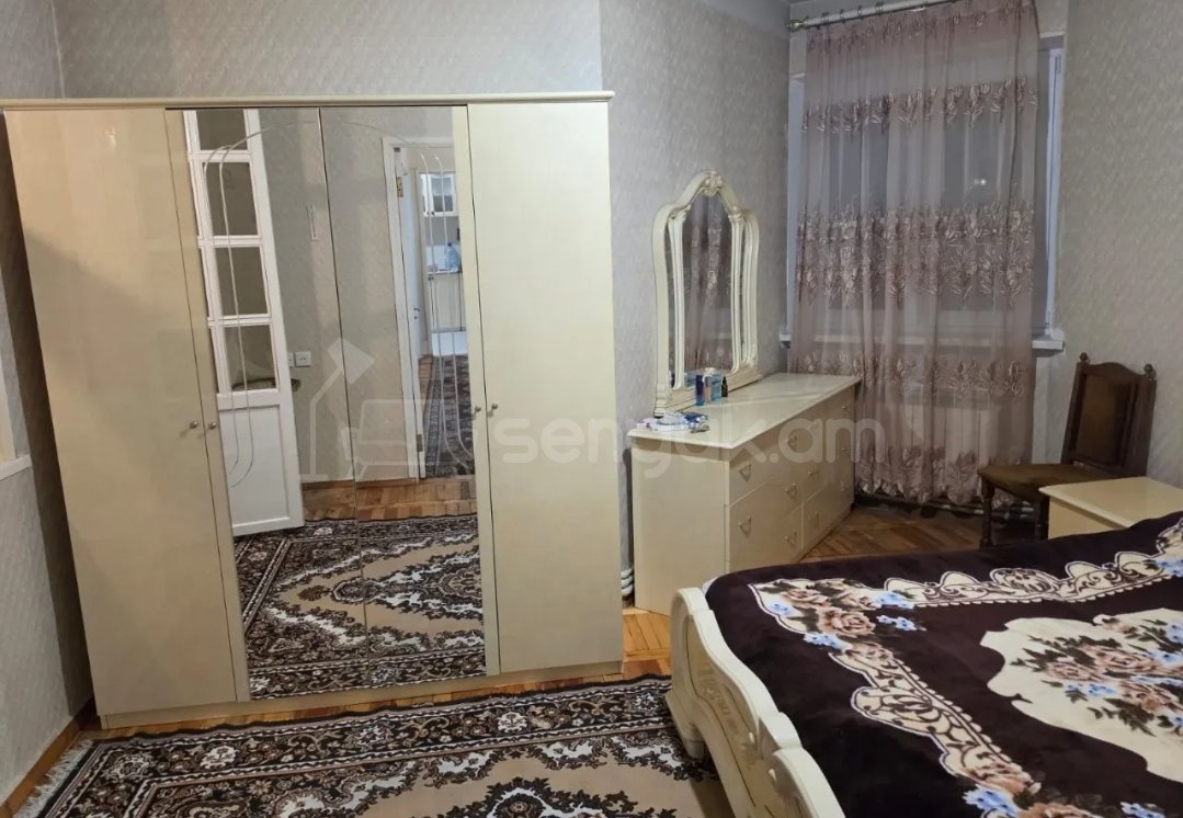 3 Սենյականոց Բնակարան, 76քմ, 8/12 հարկ, Նորմալ Վիճակում, Կահավորված, Արևկող