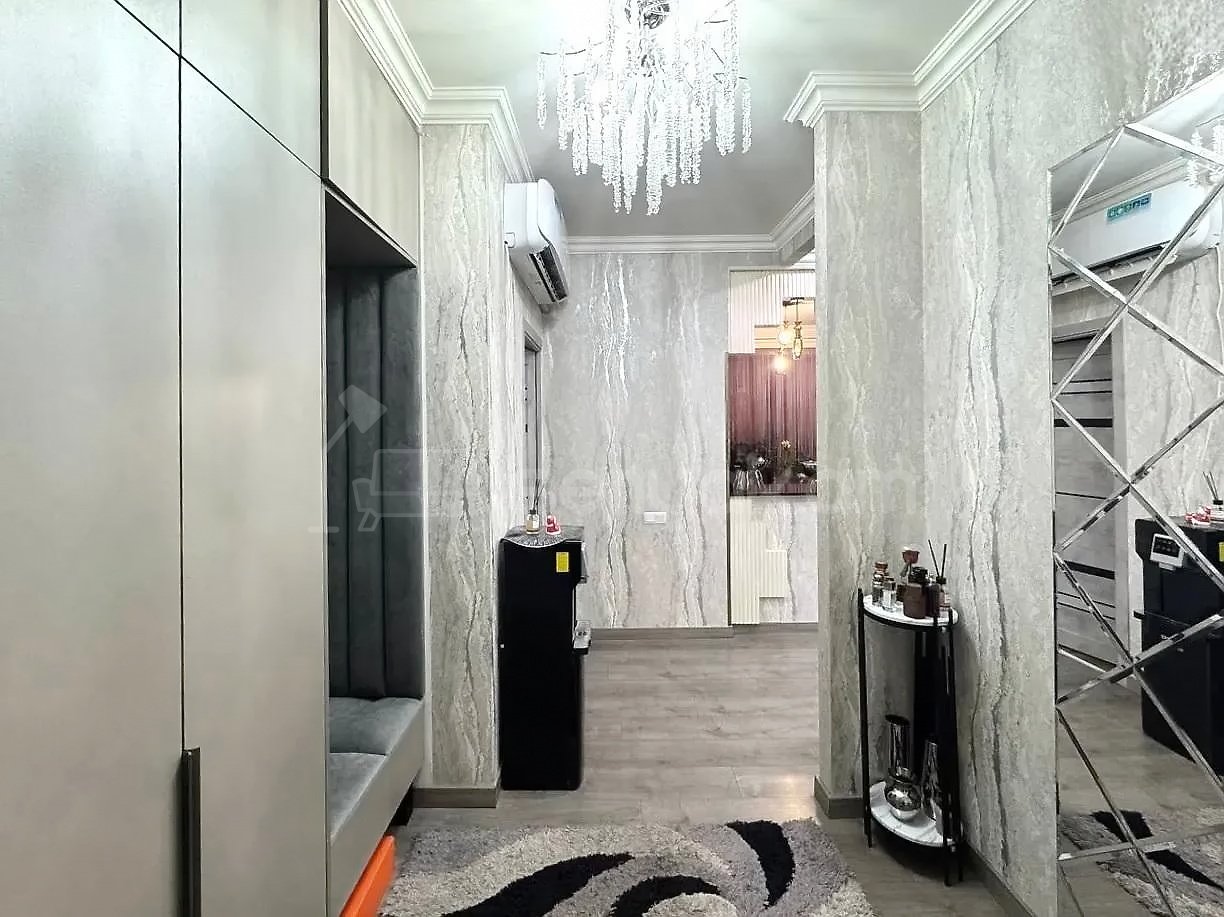 4 Սենյականոց Բնակարան Նորակառույց Քարե Շենքում, 93քմ, 4/5 հարկ, Կապիտալ Վերանորոգված