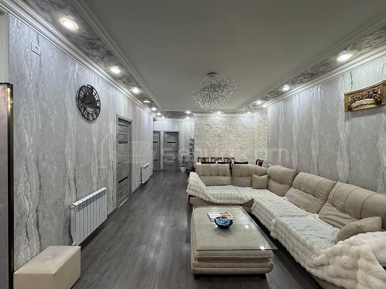 4 Սենյականոց Բնակարան Նորակառույց Քարե Շենքում, 93քմ, 4/5 հարկ, Կապիտալ Վերանորոգված