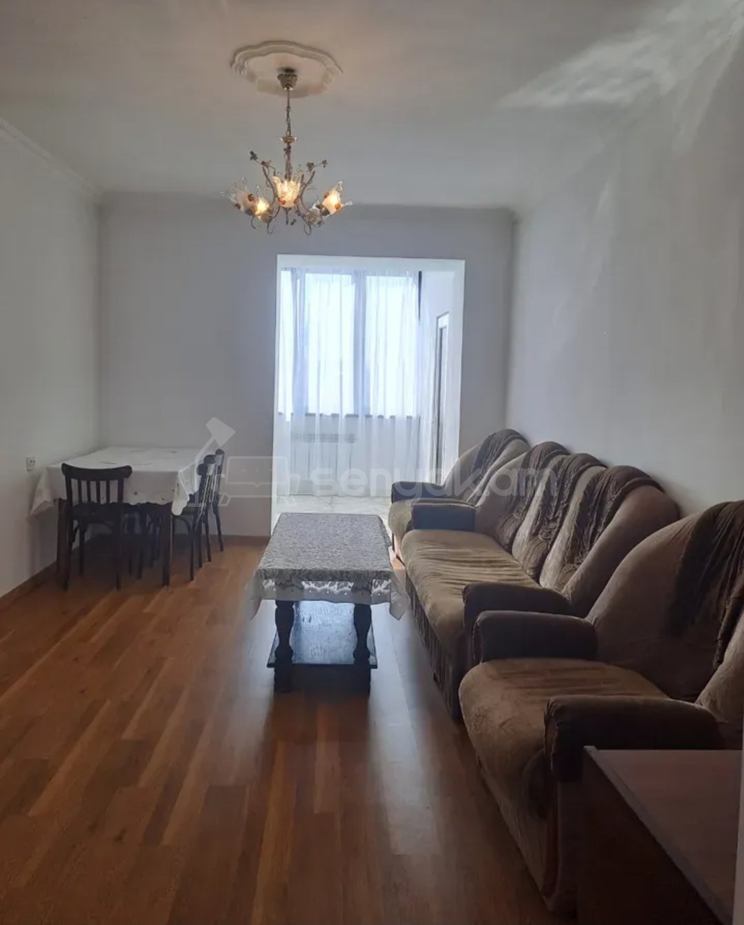 3 Սենյականոց Բնակարան Քարե Շենքում, 58քմ, 5/5 հարկ, Կապիտալ Վերանորոգված, Կահավորված, Արևկող