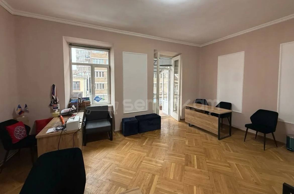 Օֆիսային Տարածք, 30քմ, Կապիտալ Վերանորոգված