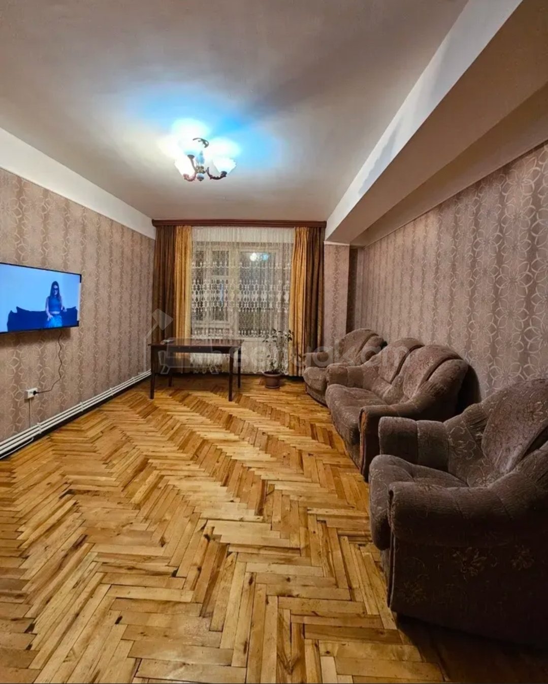 4 Սենյականոց Բնակարան, 93քմ, 8/9 հարկ, Նորմալ Վիճակում, Կահավորված, Արևկող