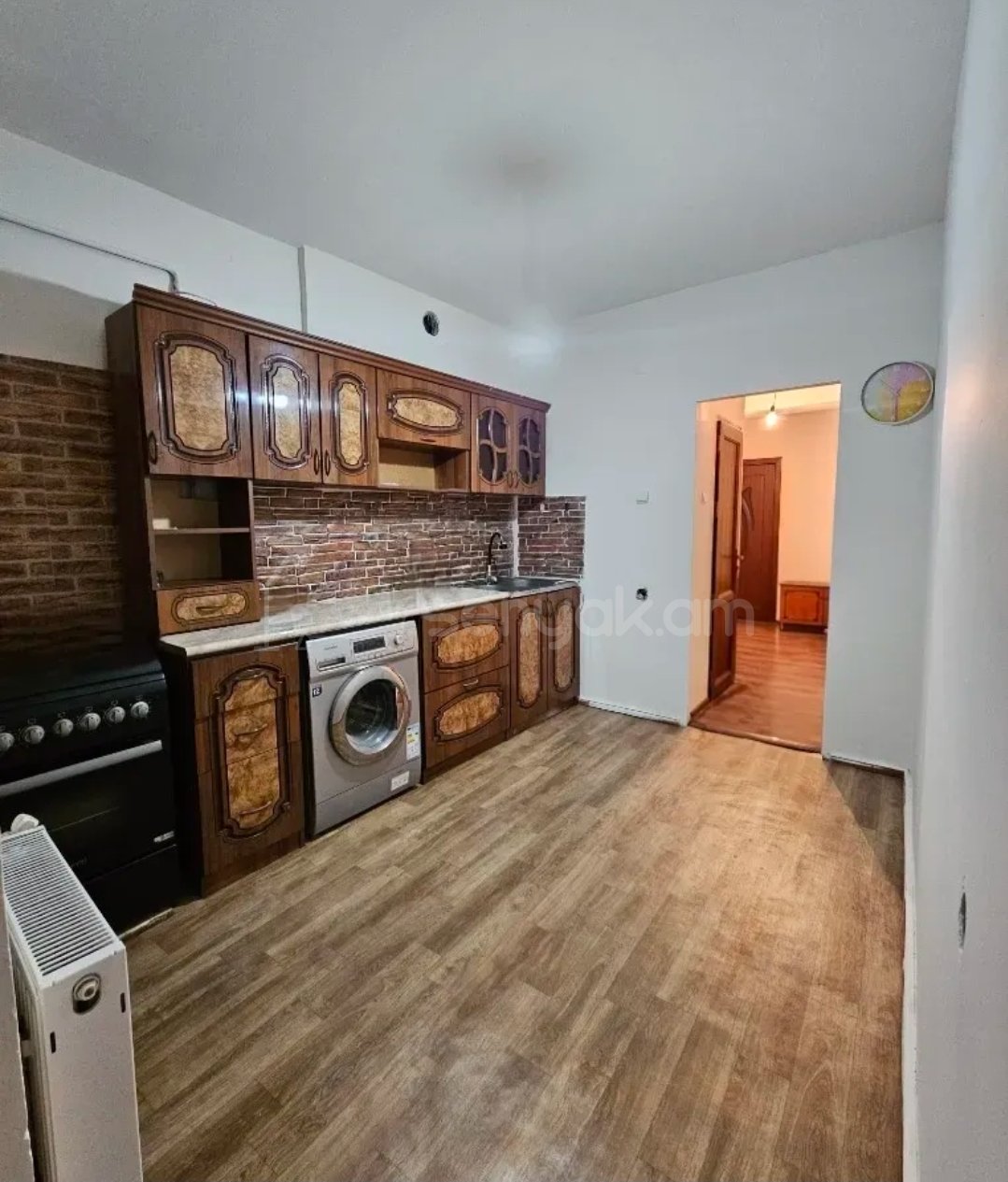 4 Սենյականոց Բնակարան, 93քմ, 8/9 հարկ, Նորմալ Վիճակում, Կահավորված, Արևկող