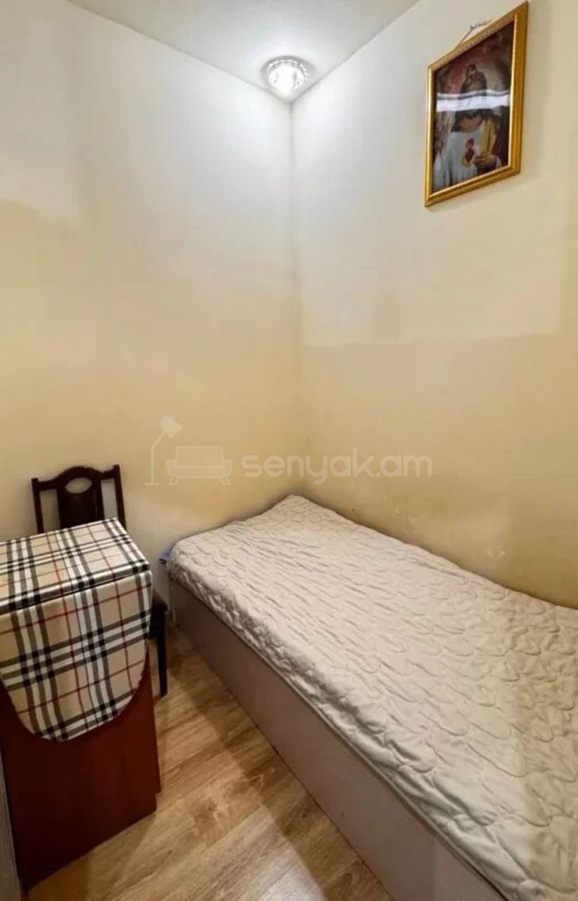 2 Սենյականոց Բնակարան, 40քմ, 6/9 հարկ, Կապիտալ Վերանորոգված, Կահավորված, Արևկող