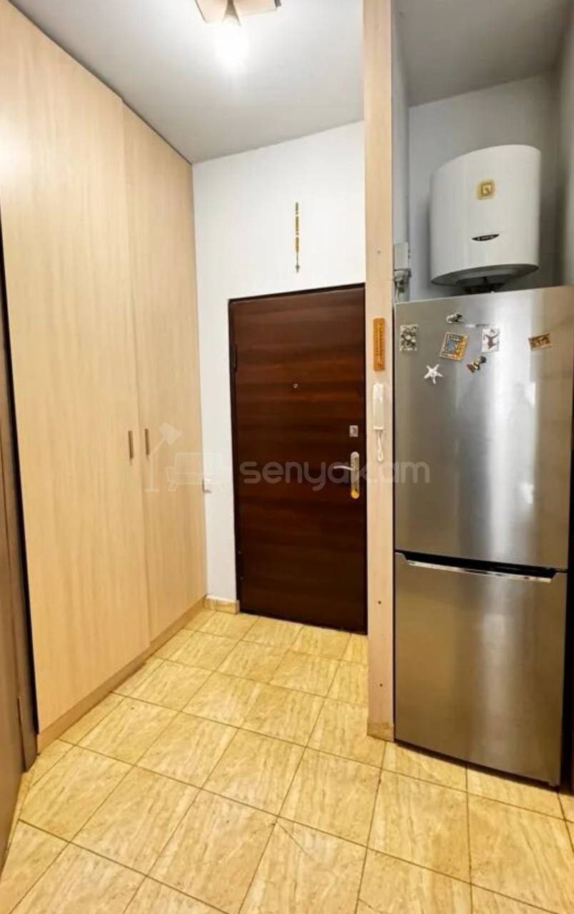 2 Սենյականոց Բնակարան, 40քմ, 6/9 հարկ, Կապիտալ Վերանորոգված, Կահավորված, Արևկող