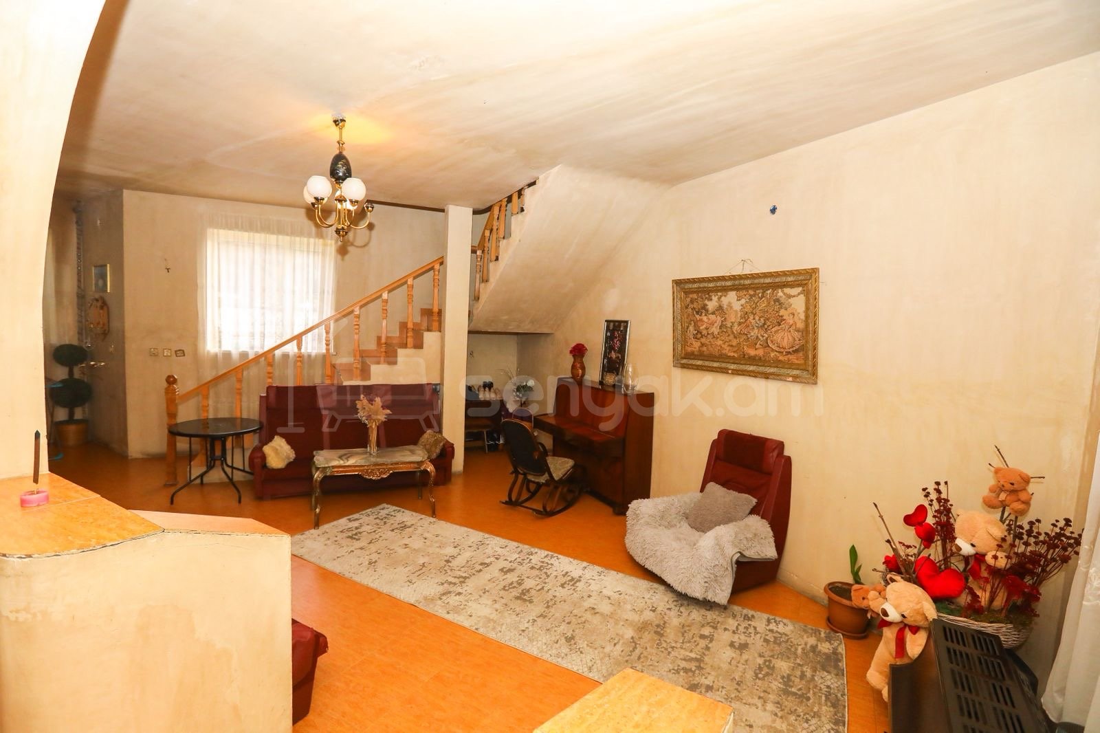 5 Սենյականոց Սեփական Տուն, 266քմ, Կոսմետիկ Վերանորոգված