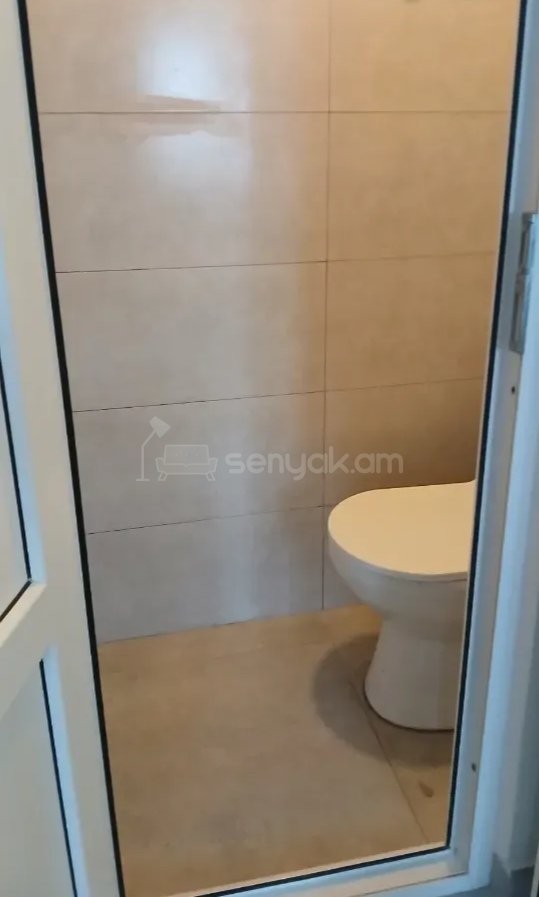 3 Սենյականոց Բնակարան, 80քմ, 9/9 հարկ, Նորմալ Վիճակում, Կահավորված