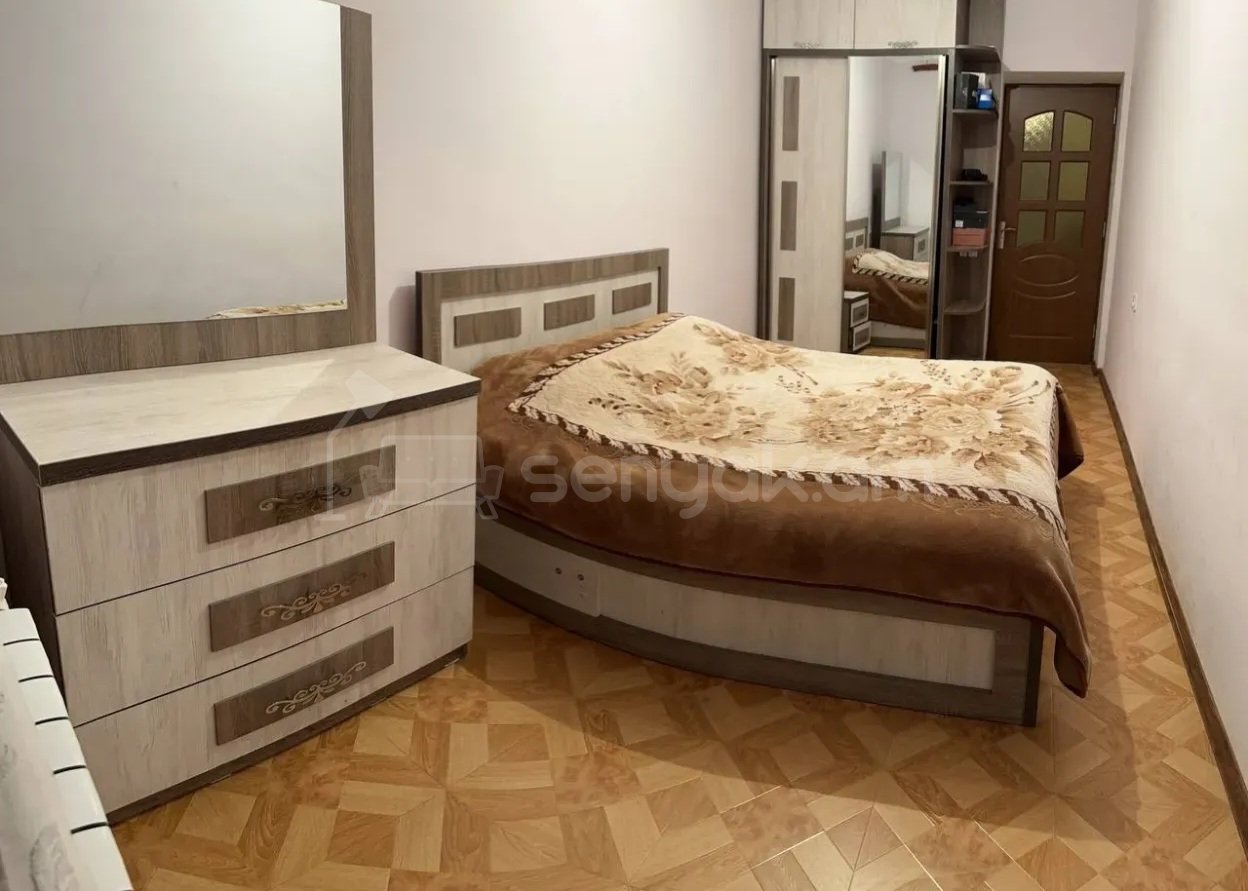 2 Սենյականոց Բնակարան Քարե Շենքում, 60քմ, 2/5 հարկ, Կապիտալ Վերանորոգված, Կահավորված