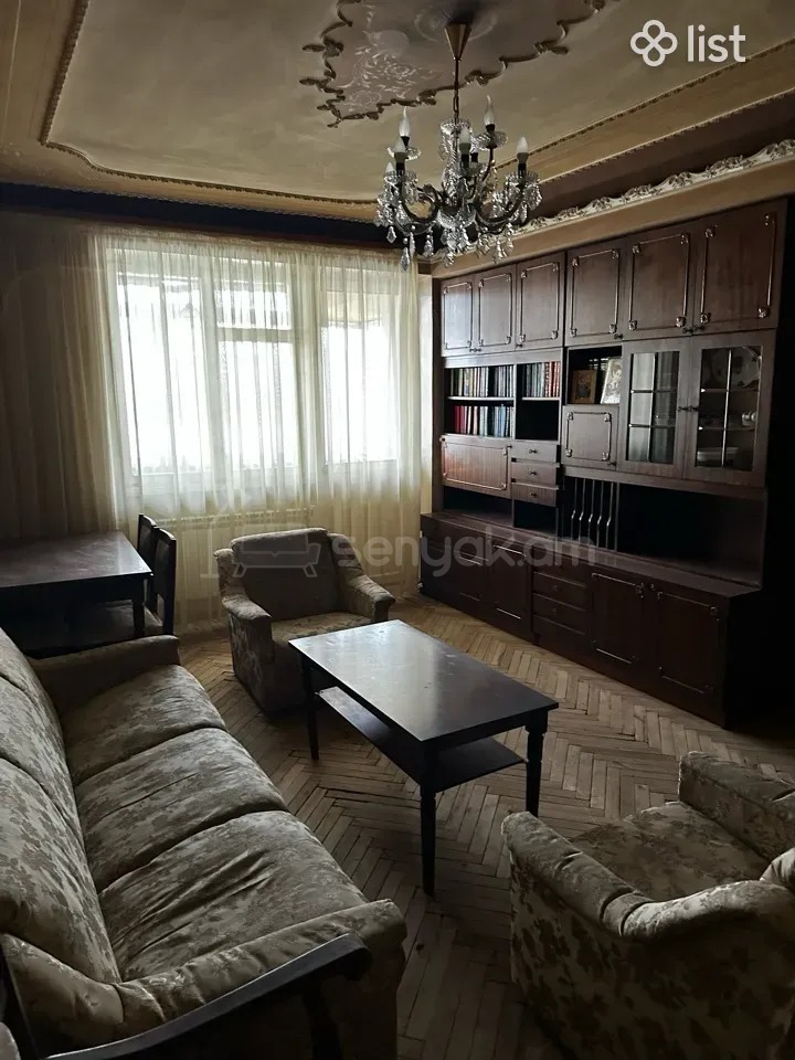 3 Սենյականոց Բնակարան Քարե Շենքում, 77քմ, 5/9 հարկ, Նորմալ Վիճակում, Կահավորված, Արևկող