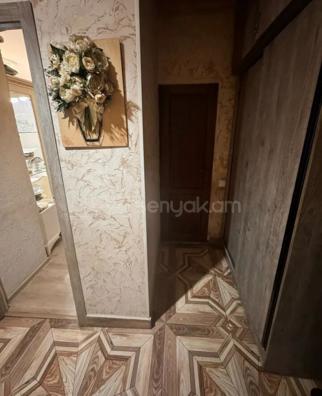 3 Սենյականոց Բնակարան, 44քմ, 9/9 հարկ, Կապիտալ Վերանորոգված