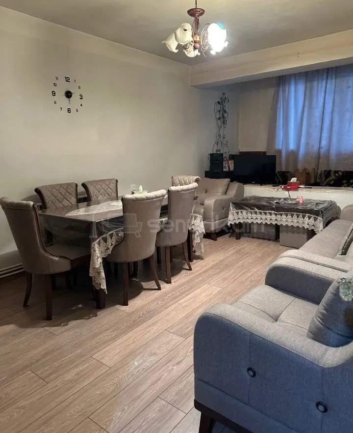 3 Սենյականոց Բնակարան Քարե Շենքում, 75քմ, 1/5 հարկ, Կոսմետիկ Վերանորոգված