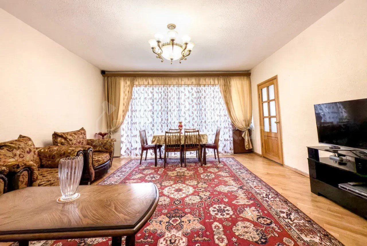 3 Սենյականոց Բնակարան, 78քմ, 2/9 հարկ, Կապիտալ Վերանորոգված