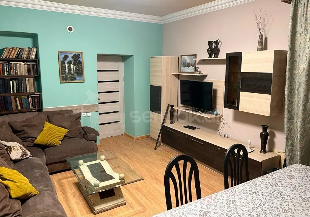 2 Սենյականոց Սեփական Տուն, 70քմ, Կապիտալ Վերանորոգված, Կահավորված, Ավտոտնակով