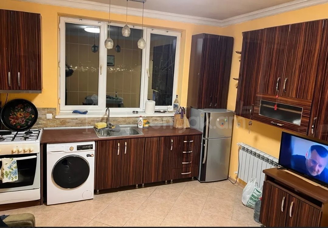 2 Սենյականոց Սեփական Տուն, 70քմ, Կապիտալ Վերանորոգված, Կահավորված, Ավտոտնակով