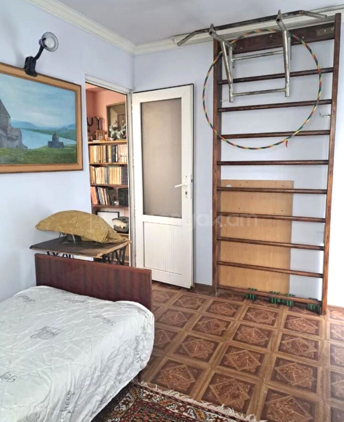 3 Սենյականոց Բնակարան Քարե Շենքում, 82քմ, 4/4 հարկ, Կոսմետիկ Վերանորոգված