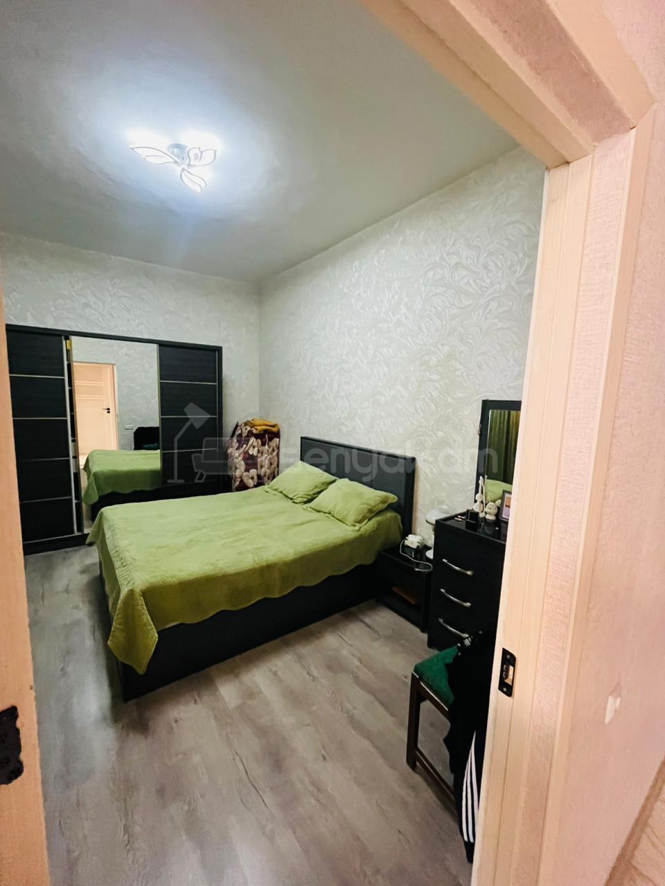 5 Սենյականոց Բնակարան Քարե Շենքում, 98քմ, 4/4 հարկ, Կապիտալ Վերանորոգված