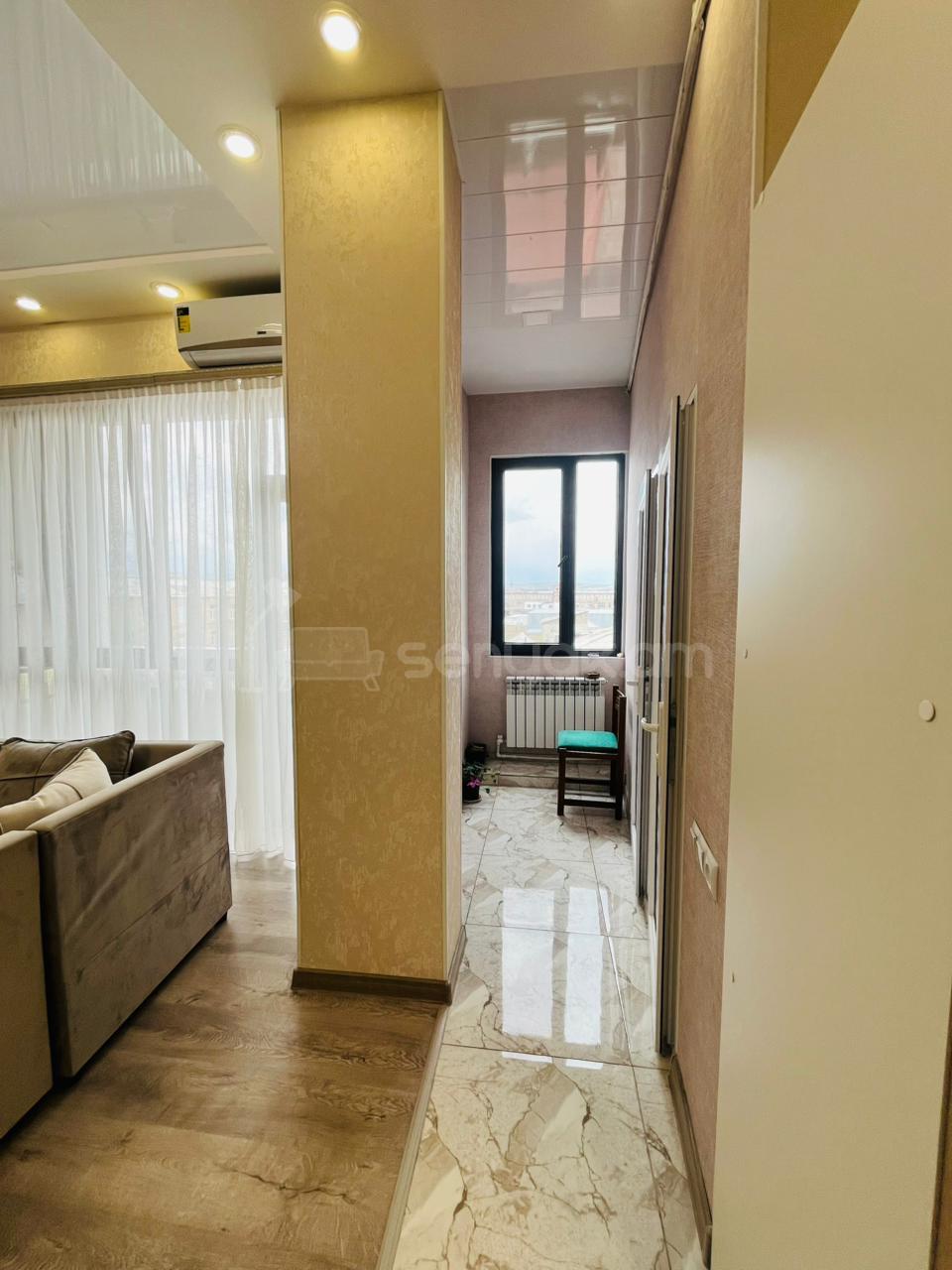 5 Սենյականոց Բնակարան Քարե Շենքում, 98քմ, 4/4 հարկ, Կապիտալ Վերանորոգված