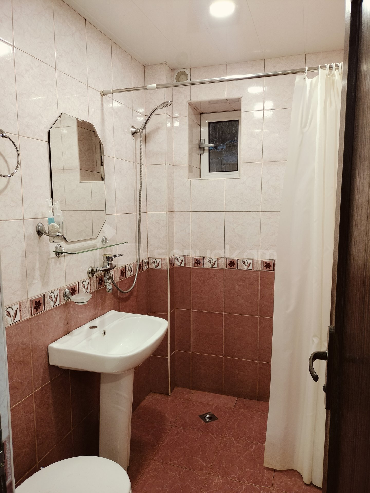 1 Սենյականոց Բնակարան Նորակառույցում, 30քմ, 2/3 հարկ, Դիզայներական Վերանորոգված